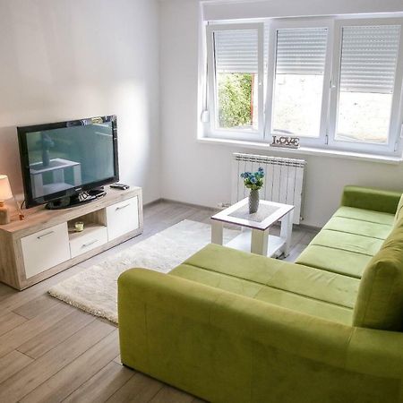 Lovely Apartment Omar Sarajevo Exterior photo